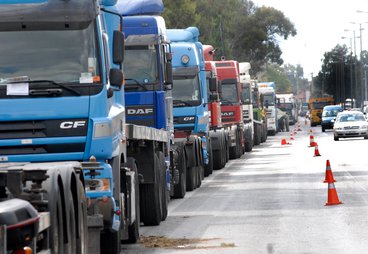 Φορτηγά στην Εθνική