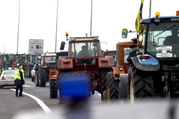 FARMERS BLOCKADES_GR FEB 2017